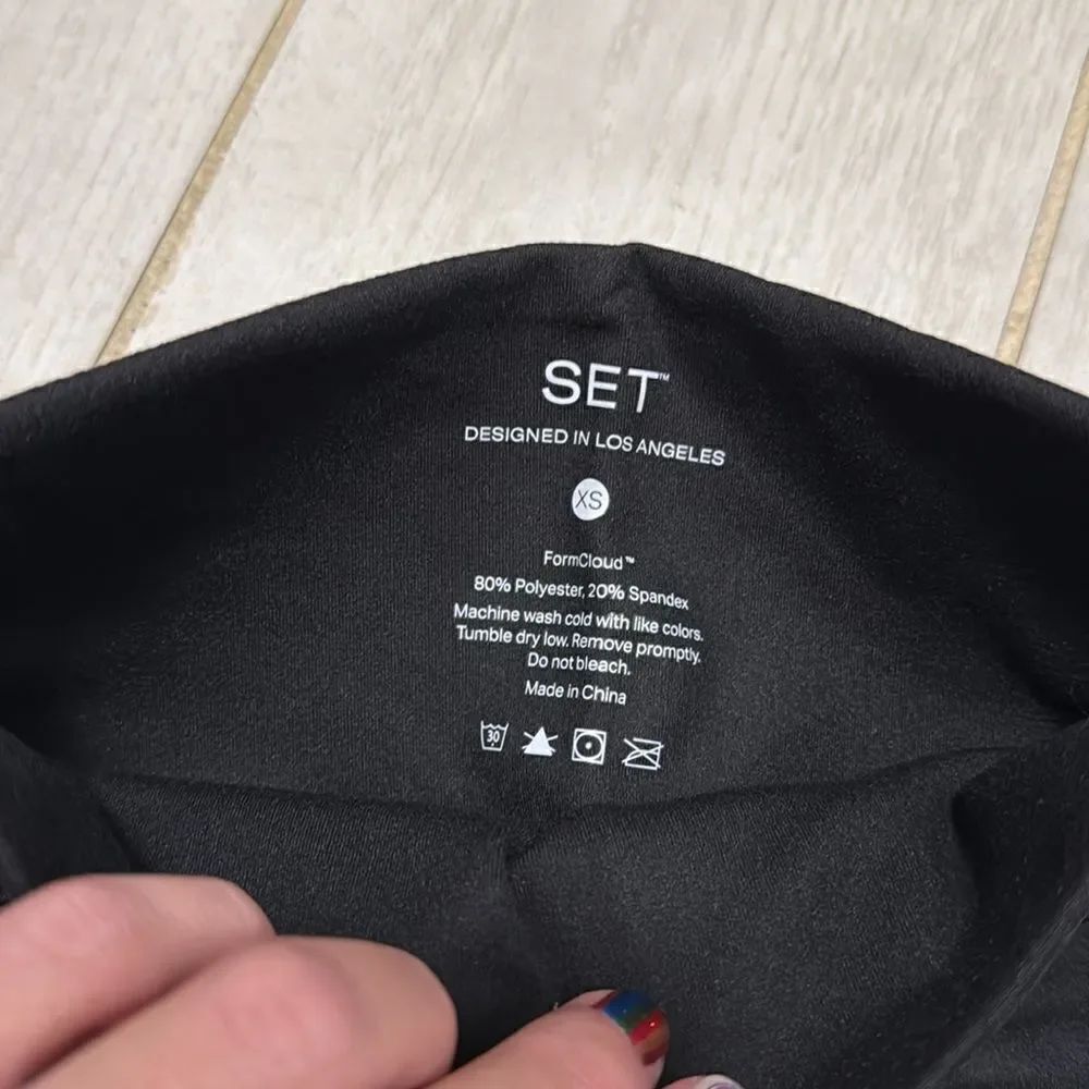 Set active xs NWT black legging - Picture 3 of 5